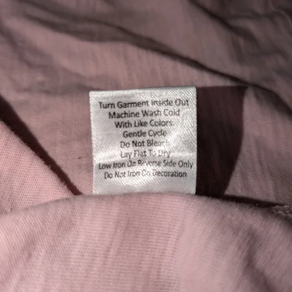 Pink Flamingo T-shirt - Picture 5 of 9